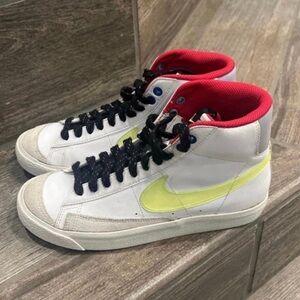 Nike Blazer Mid '77 GS 'White Volt Royal'